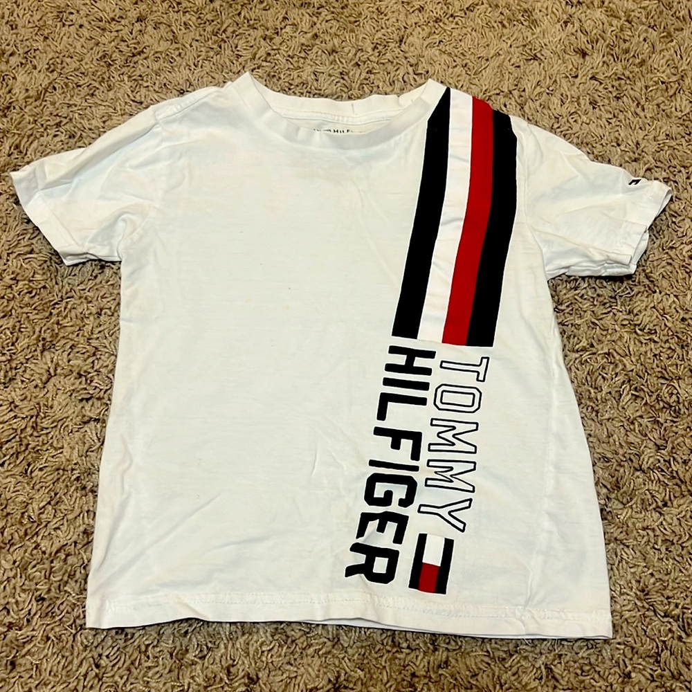 Tommy Hilfiger Vertical Stripe Logo T-shirt Size Boys 5